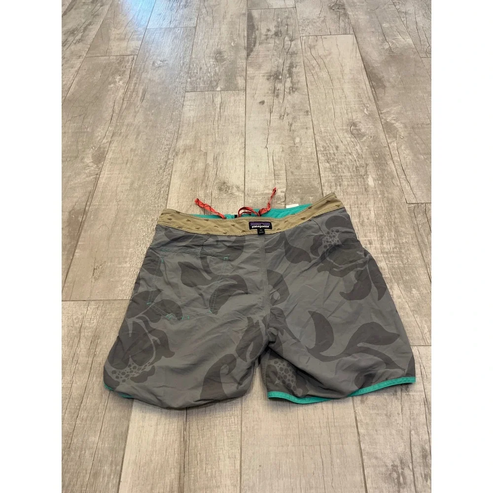 Patagonia Mens Board Shorts 34 Grey Black Floral Teal Trim Swim Trunks Nylon